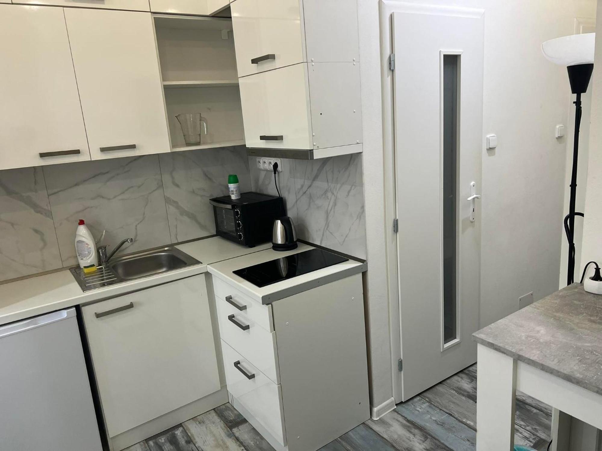 White Apartment, Kraskova 2, ブラチスラヴァ エクステリア 写真